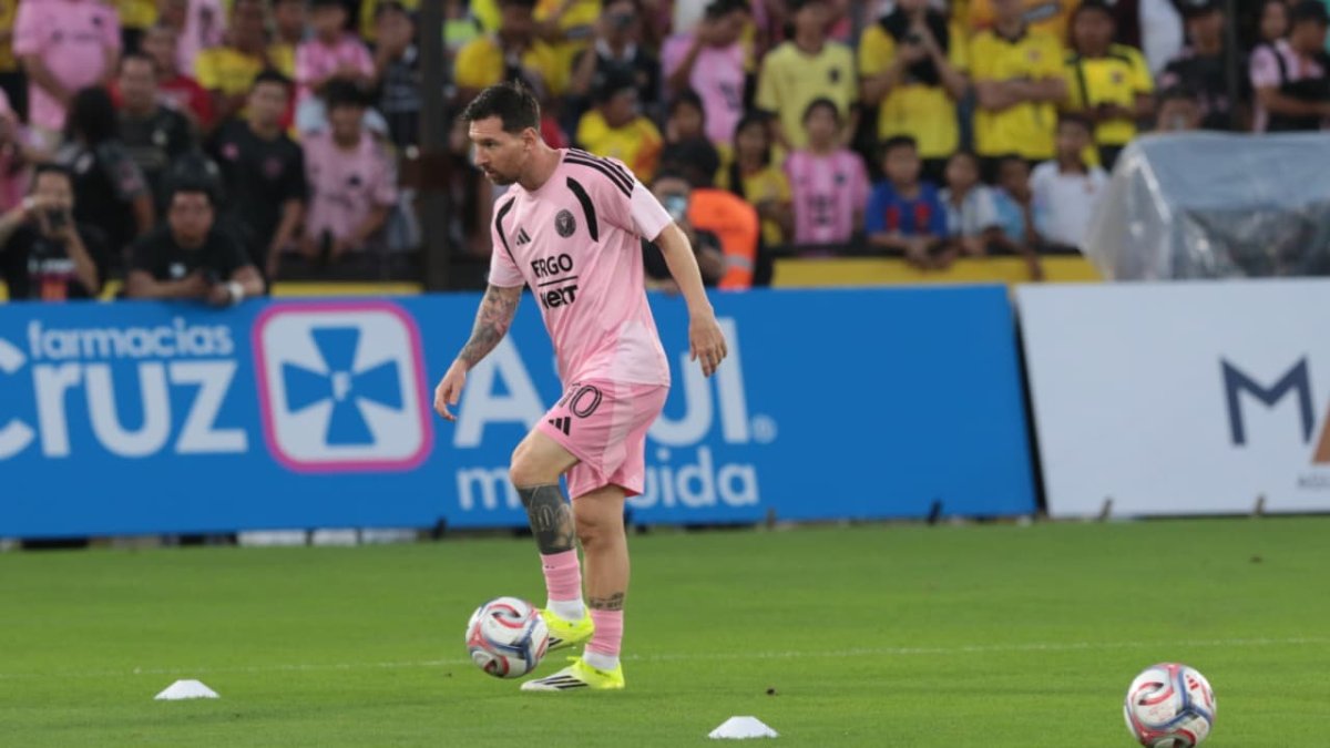 Lionel Messi dejó puro espectáculo, no solo por sus jugadas sino que también anotó el primer gol.