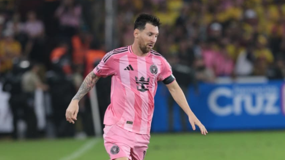 Messi brilló en el estadio Monumental. Gol y asistencia.
