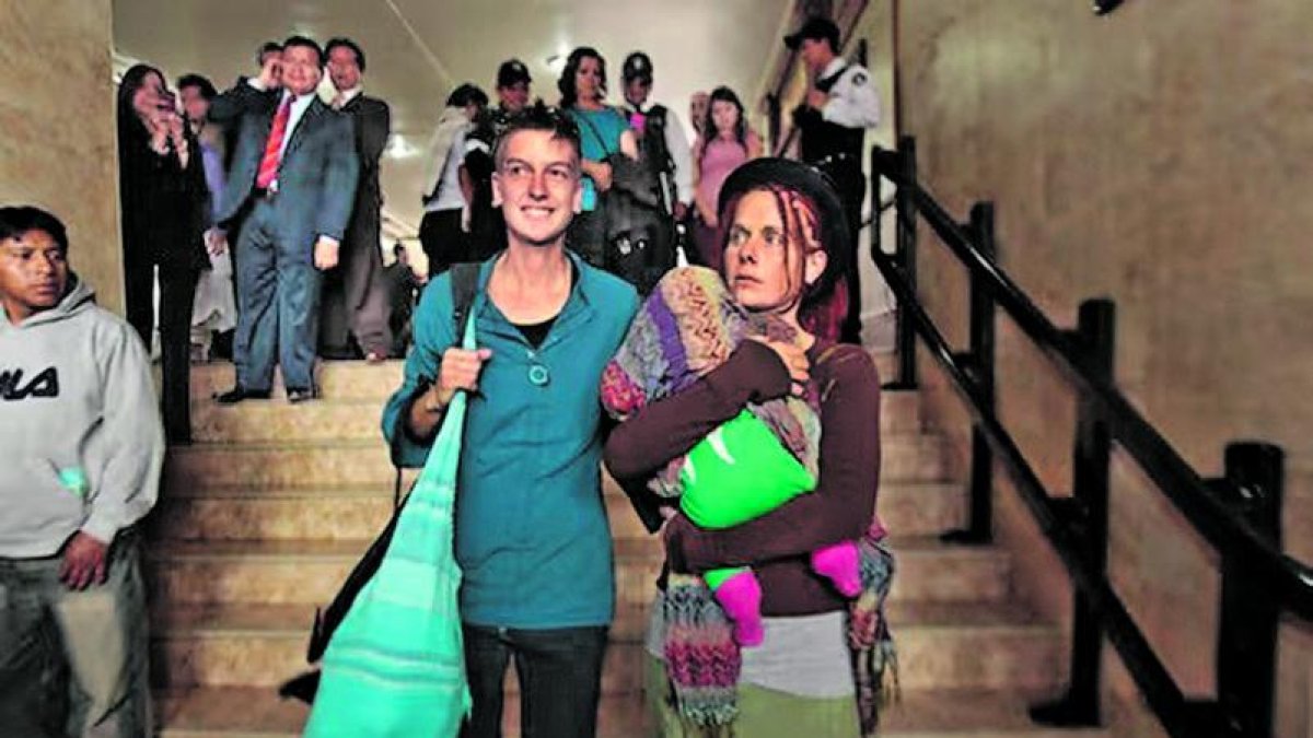 Caso Satya, 2018: la primera hija de dos madres en Ecuador cuyo registro impulsó el reconocimiento legal de derechos de identidad y familia.