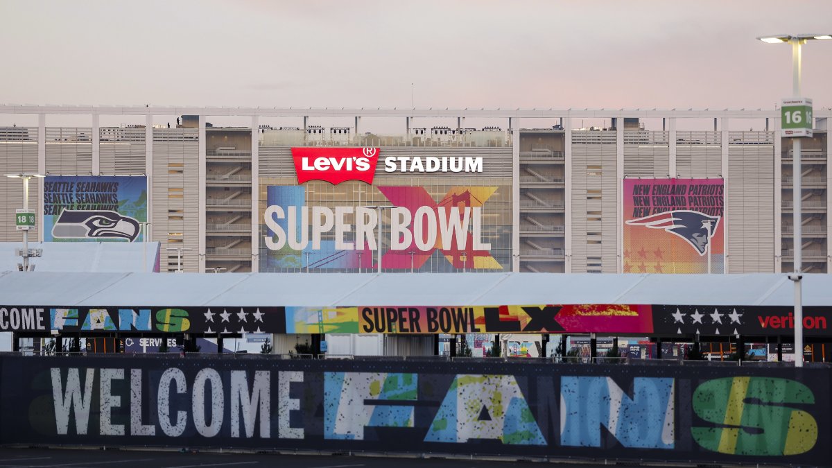 New England Patriots y Seattle Seahawks se enfrentan en el Super Bowl LX 2026 en vivo desde el Levi’s Stadium.