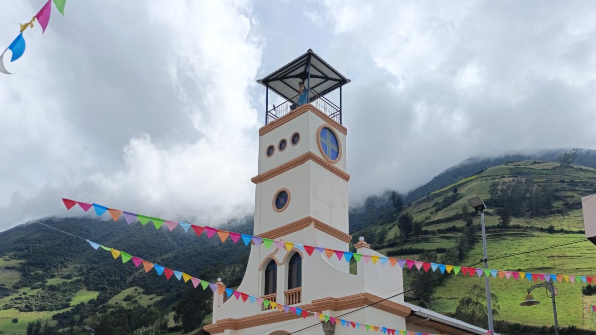 En el interior de la iglesia parroquial conservan la imagen hecha en el árbol de la aparición.
FECHA: 2026/02/ 08