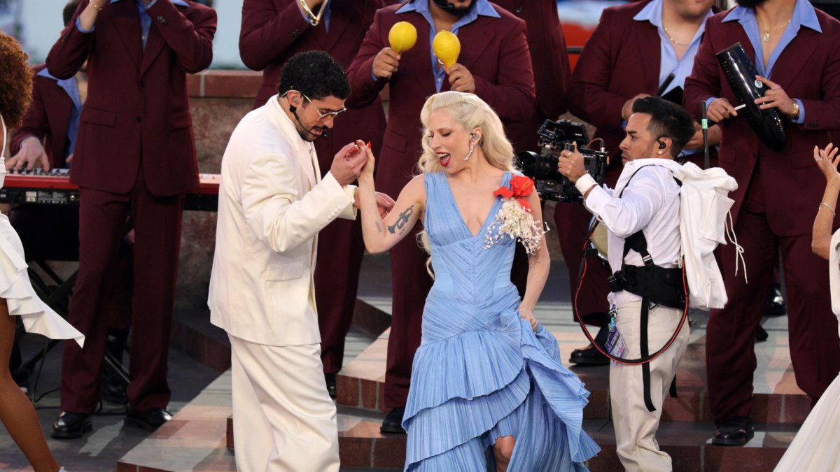 Lady Gaga fue la sorpresa del show de Bad Bunny en el Super Bowl.