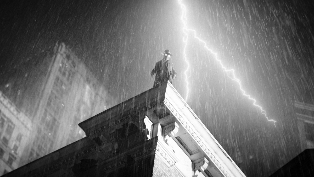 Nicolas Cage encarna a Spider-Noir, el héroe más oscuro de Marvel, en la Nueva York de los años 30