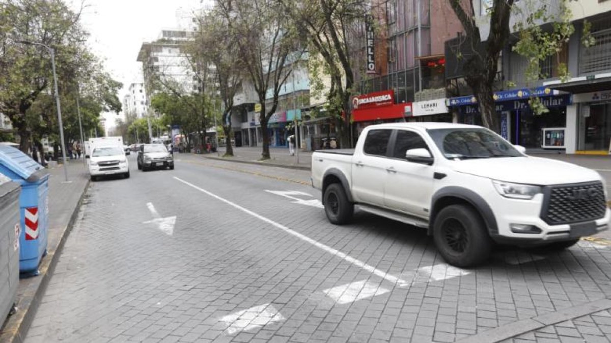Desde los años 80 un tramo de la av. Amazonas dejó de ser bidireccional.