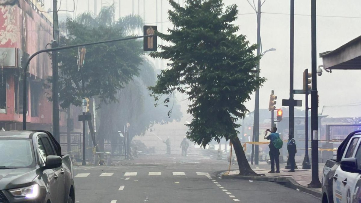 En la zona nuevamente se observó una columna de humo.