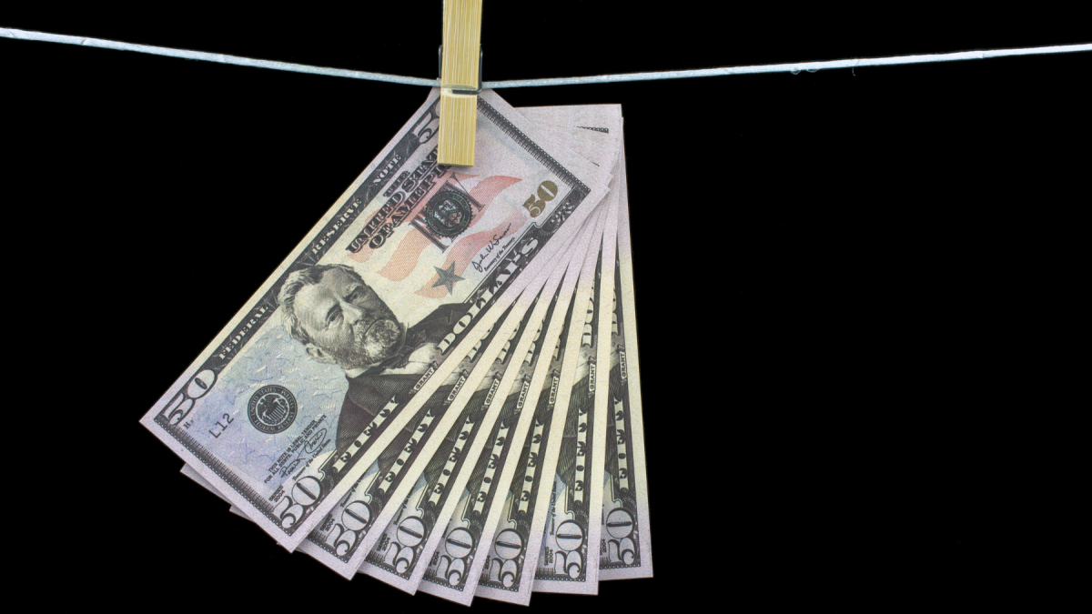 En Ecuador, entidad de control detectó decenas de bancos fantasma.