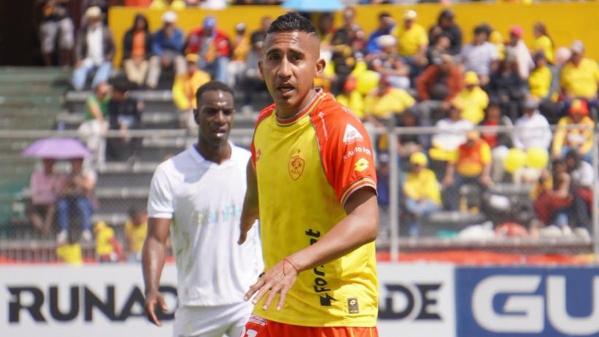 A sus 34 años, Danny Luna asume el reto de ser el cerebro de Aucas.