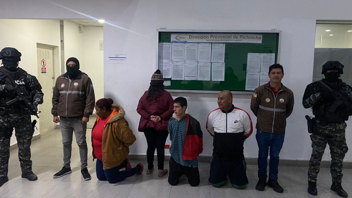 Los cuatro implicados fueron detenidos horas después de cometido el crimen. El caso es indagado como un asesinato.