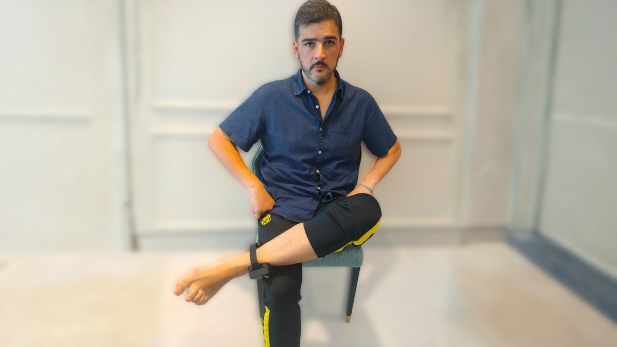 El alcalde porteño llevaba grillete electrónico en el caso Triple A.