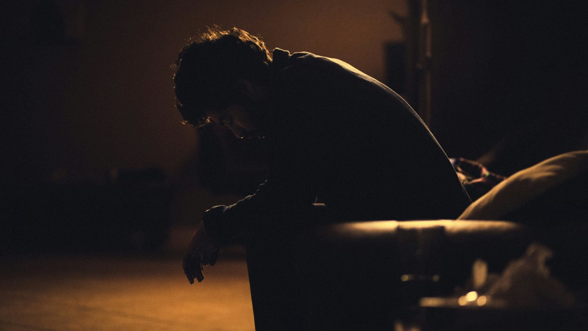 La ansiedad y la depresión pueden ser señales de un desajuste hormonal no diagnosticado, una condición que requiere evaluación médica especializada.