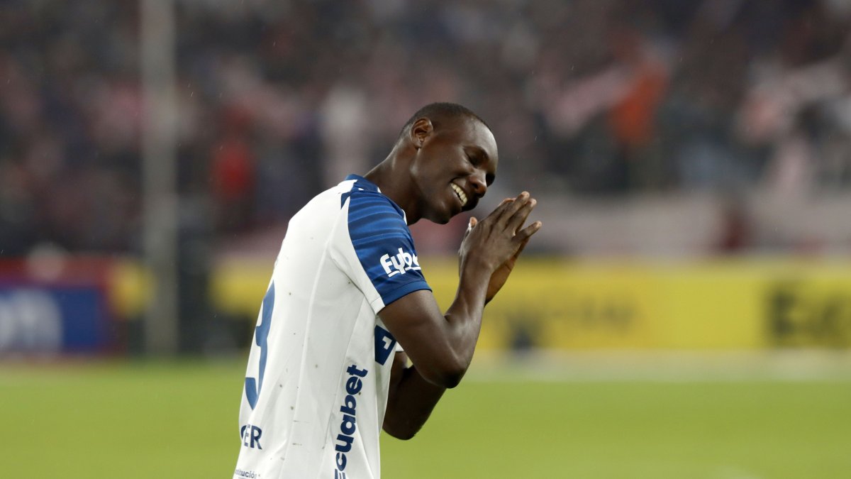 El torneo se abre con el juego entre Orense y Liga de Quito.