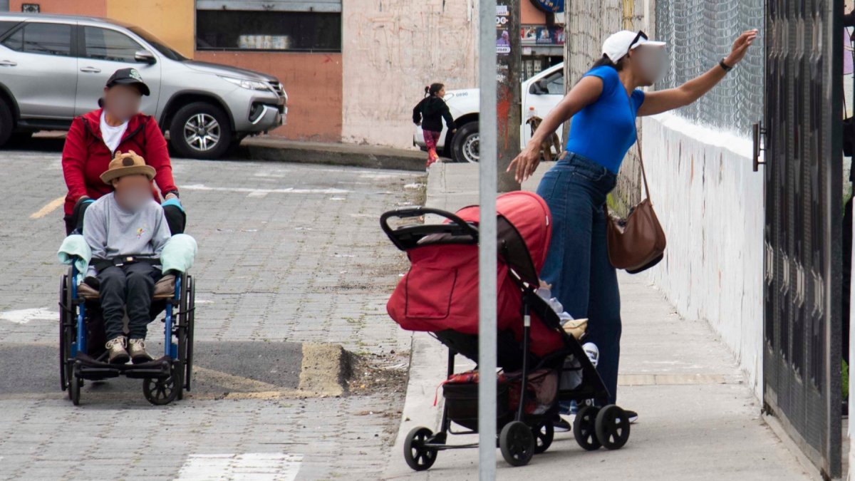 Madres de estudiantes están preocupadas por el caso que se habría dado en el plantel.