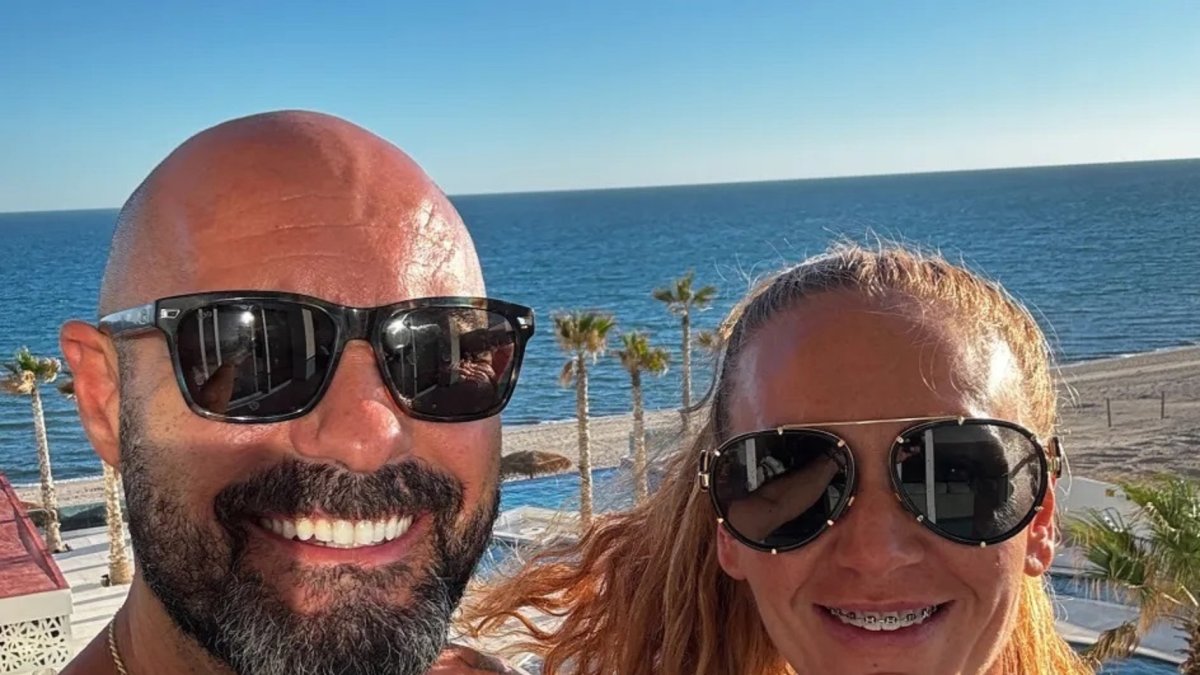 Marty y Brandi Thomas reciben burlas en redes por su relación abierta.