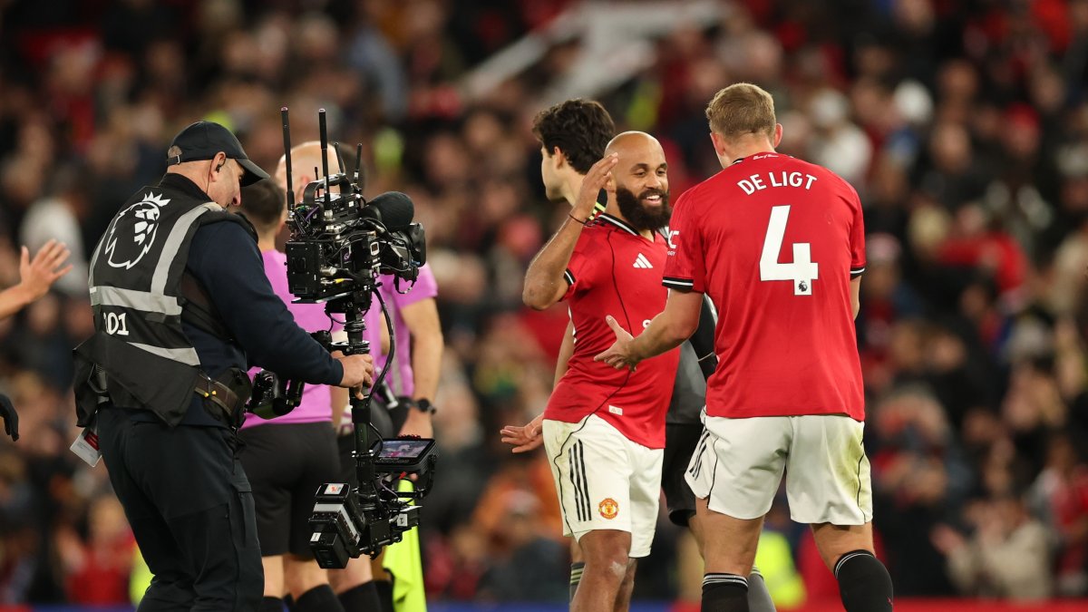 Manchester United visita a Everton en Premier League.