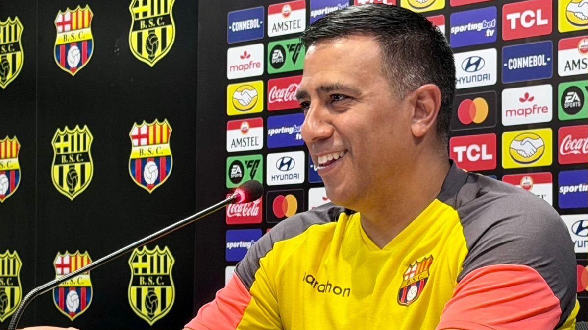 El lado más humano del DT César Farías tras el golpe en Buenos Aires.