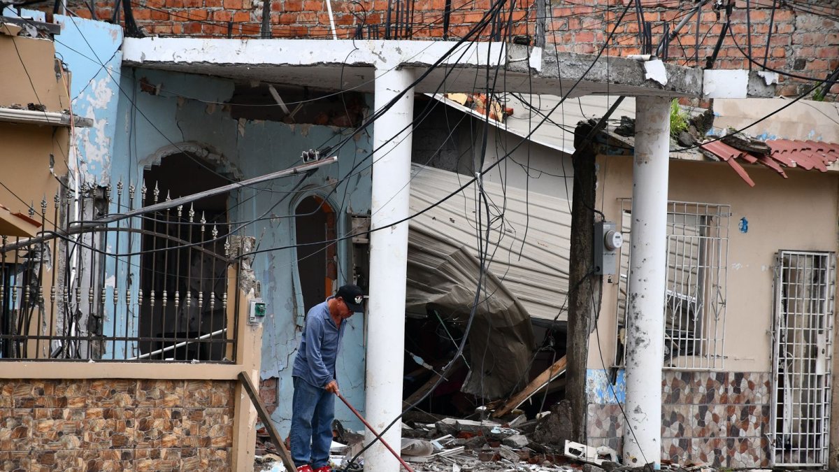 Se registraron varios atentados con explosivos en Machala.