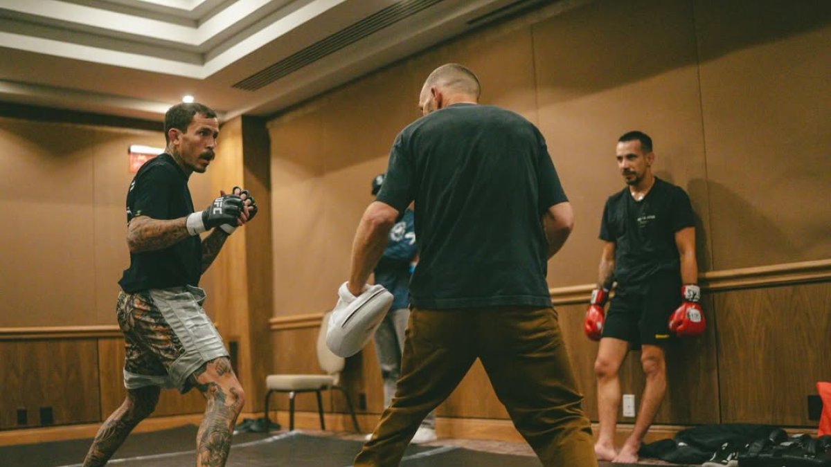 El ecuatoriano Marlo Chito Vera (i) en una de las últimas prácticas en México.