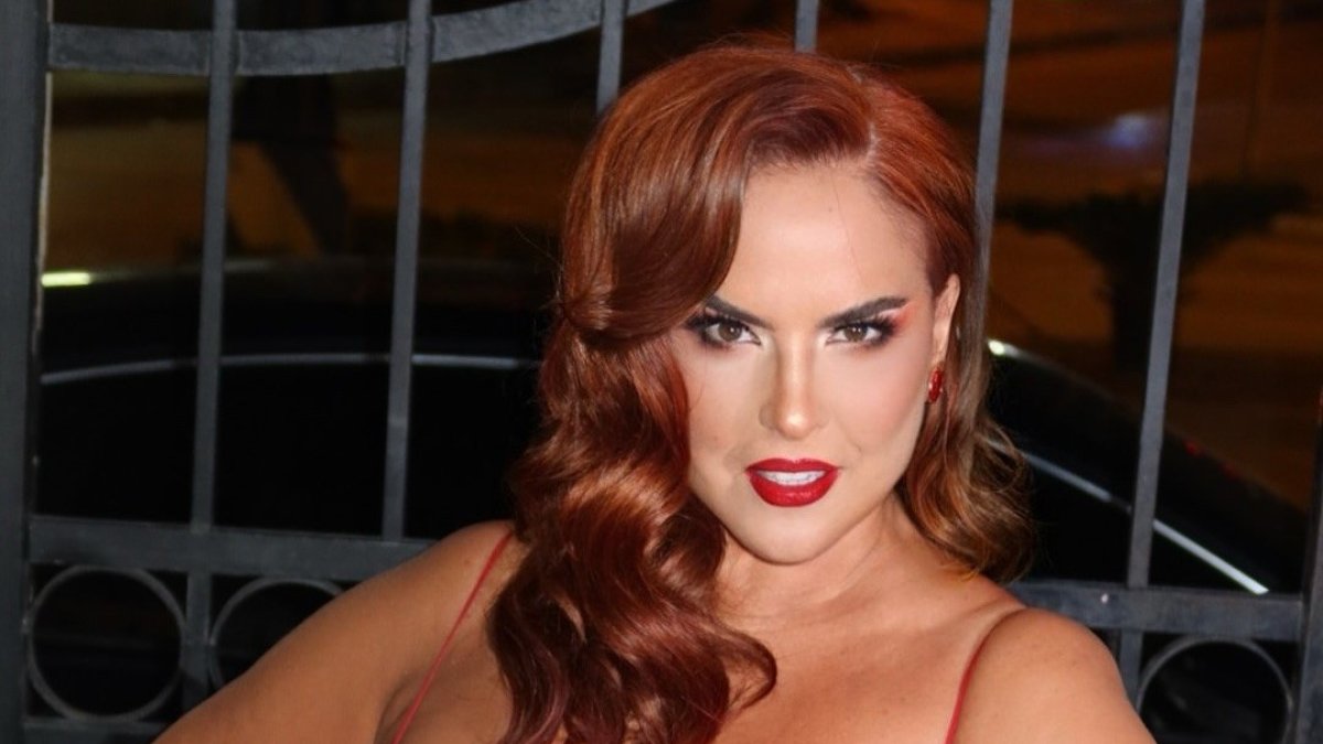 Carla está acompañada todas las mañanas de Adrián Nicolás Contreras.