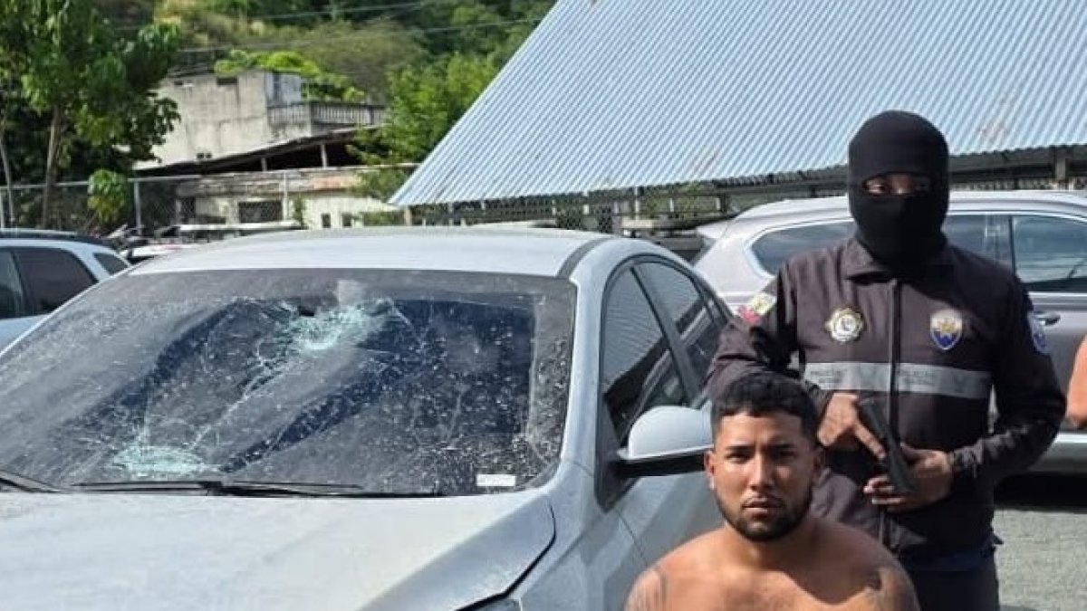 Alias Polilla fue presentado por las autoridades en Manabí, tras su captura