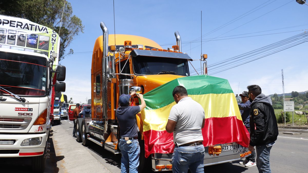 En Carchi se han registrado manifestaciones de parte del transporte pesado.