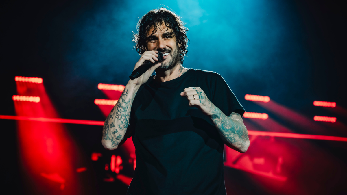 Melendi durante uno de sus conciertos