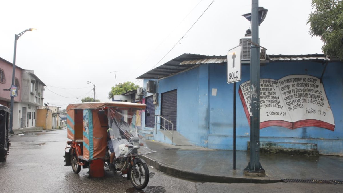 Locales cerrados tras el ataque armado en Pascuales.