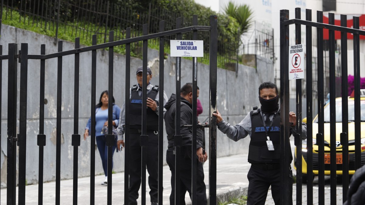 Los guardias volvieron por la tarde a cumplir un otro turno.