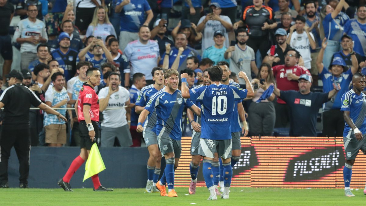 Emelec buscará sorprender a Barcelona SC en el Monumental.