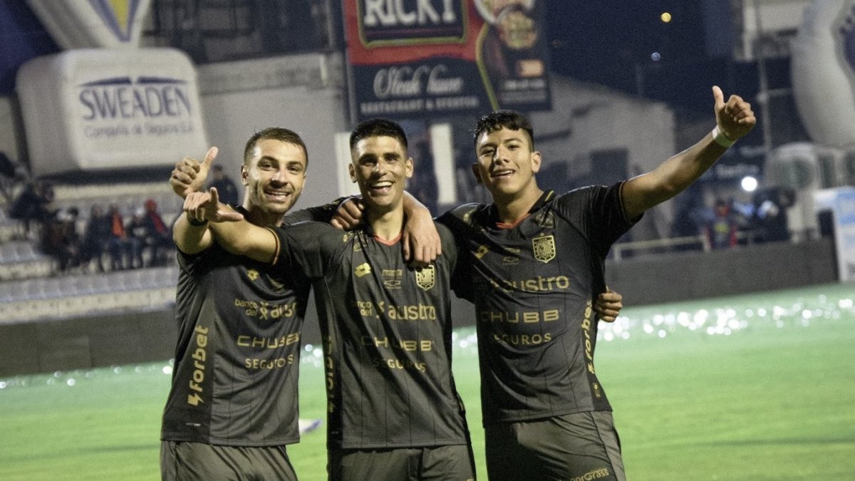 Deportivo Cuenca se estrena en la Copa Sudamericana 2026.