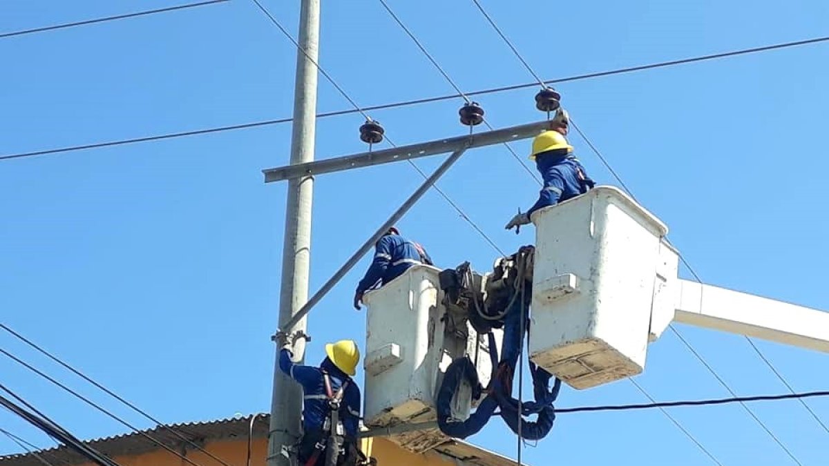 El problema de electricidad implica a la provincia de Santa Elena en donde han empezado los cortes diariamente