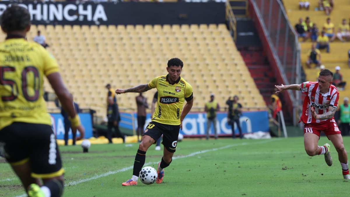 Joao Rojas es el encargado de manejar el ataque de Barcelona SC.