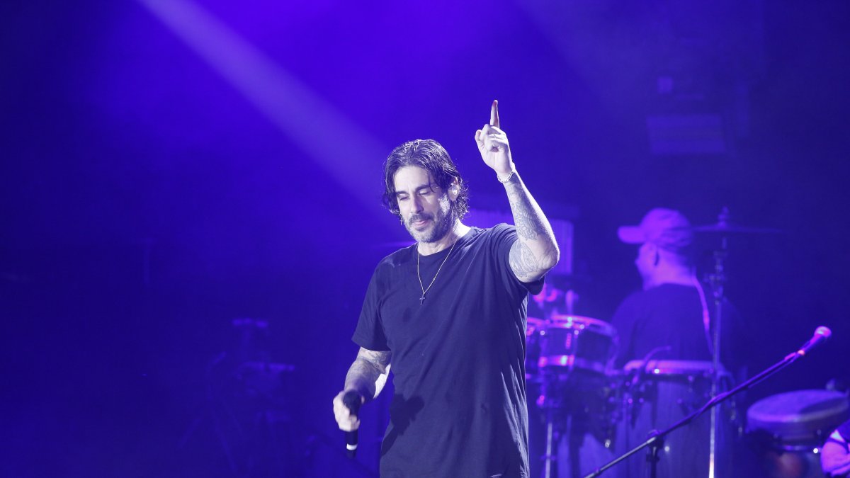 Ramón Melendi Espina, conocido artísticamente como Melendi, tiene 47 años.