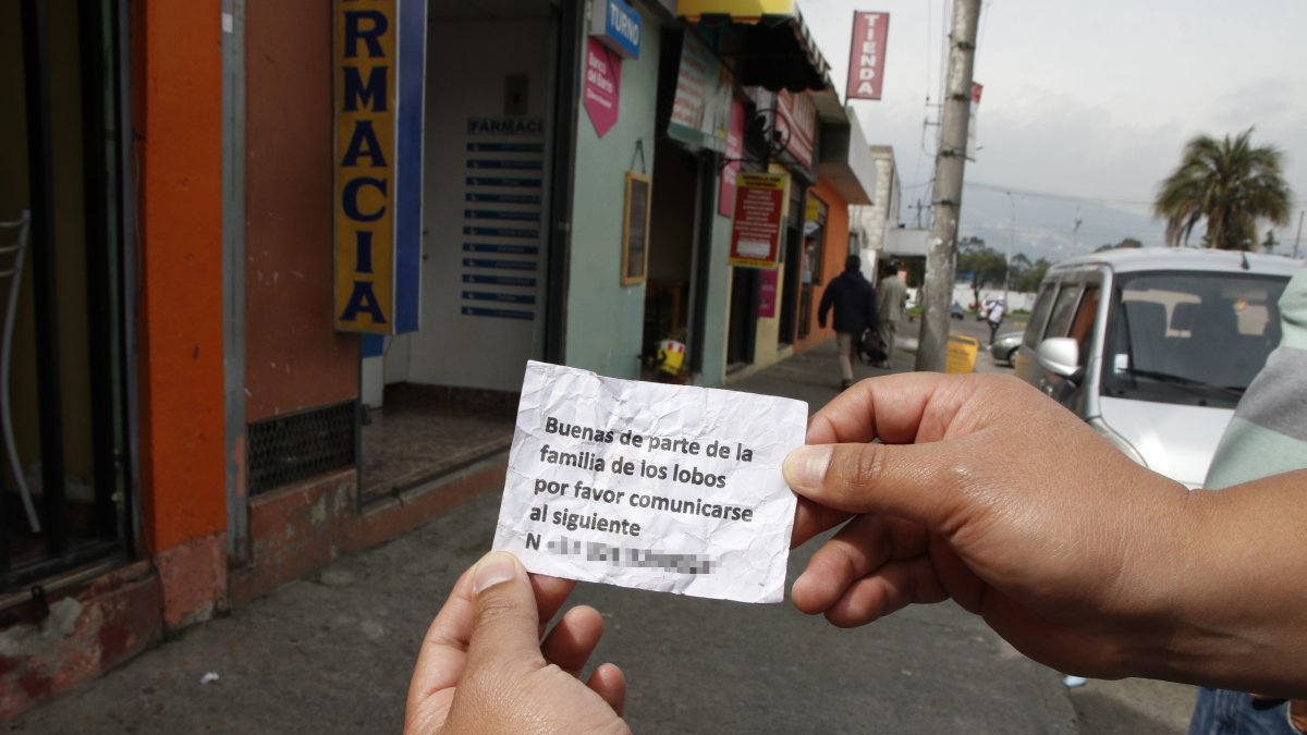 La extorsión es uno de los motivos por los que los ecuatorianos abandonan el país.