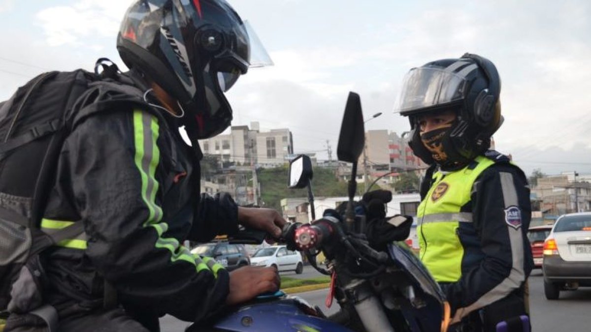 Conoce cómo rige el pico y placa en Quito.