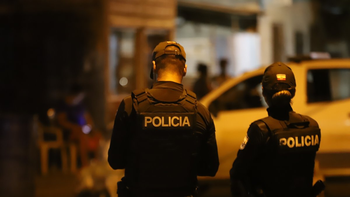 Un ataque armado en la cooperativa Héctor Cobos 4, en Durán, dejó cuatro muertos —incluido un menor de 14 años— y varios heridos.