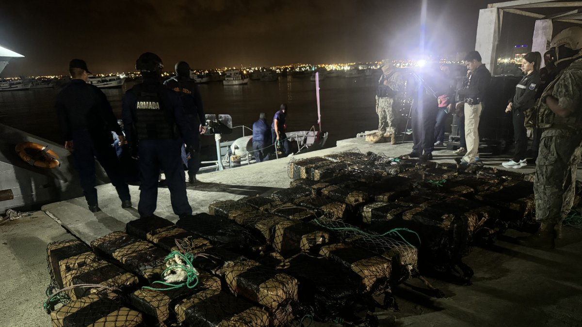 Un total de 1.2 toneladas de droga llegó al puerto de Manta la madrugada de este miércoles 11 de marzo