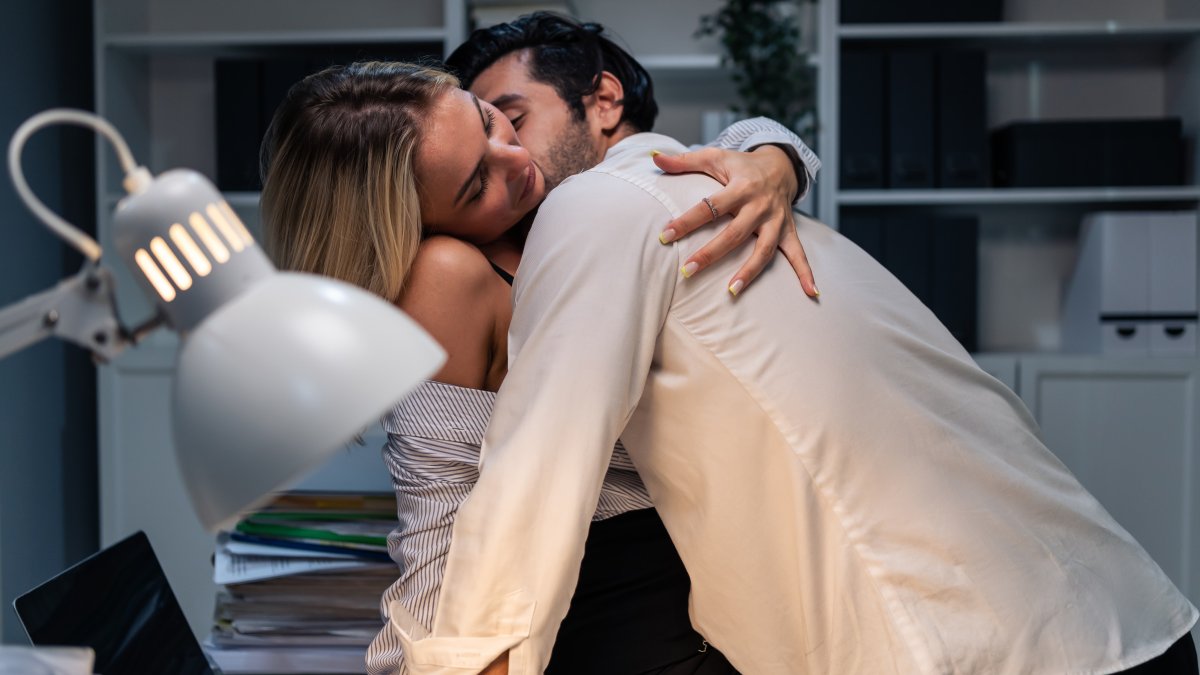 El sexo de reconciliación puede aparecer después de una discusión intensa entre parejas.