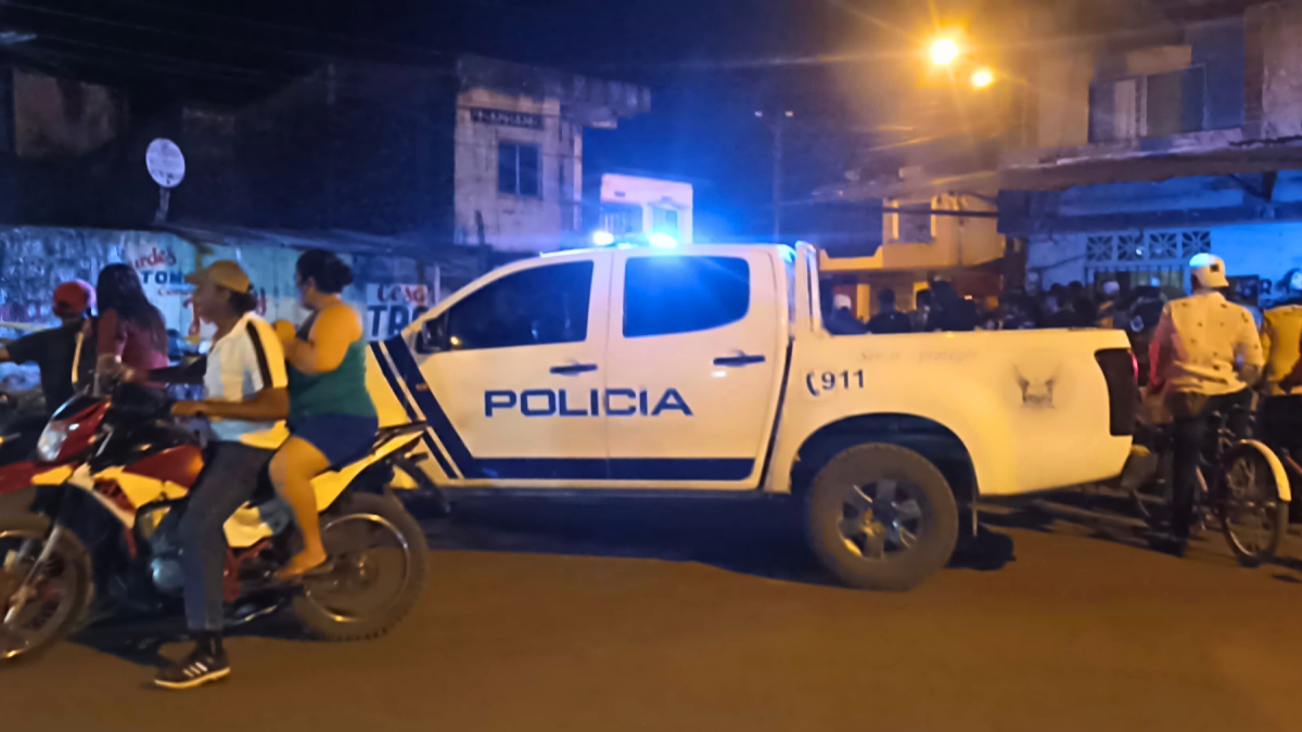 El hecho ocurrió cuando la mujer atendía el local, en Montalvo.