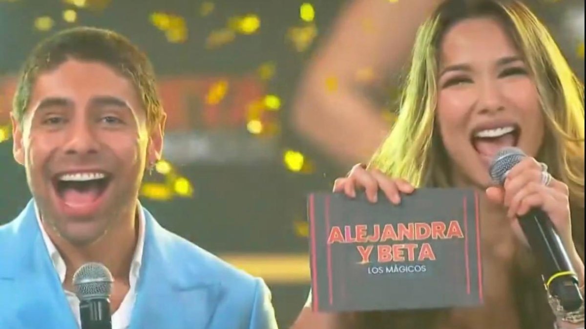 La pareja no ocultó su emoción al saber que el público los eligió.