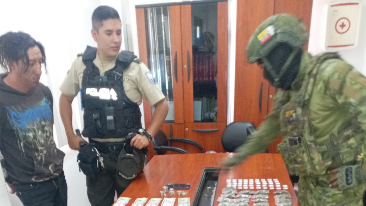 Los policías presumen que que la sospechosa sería parte de una banda criminal.