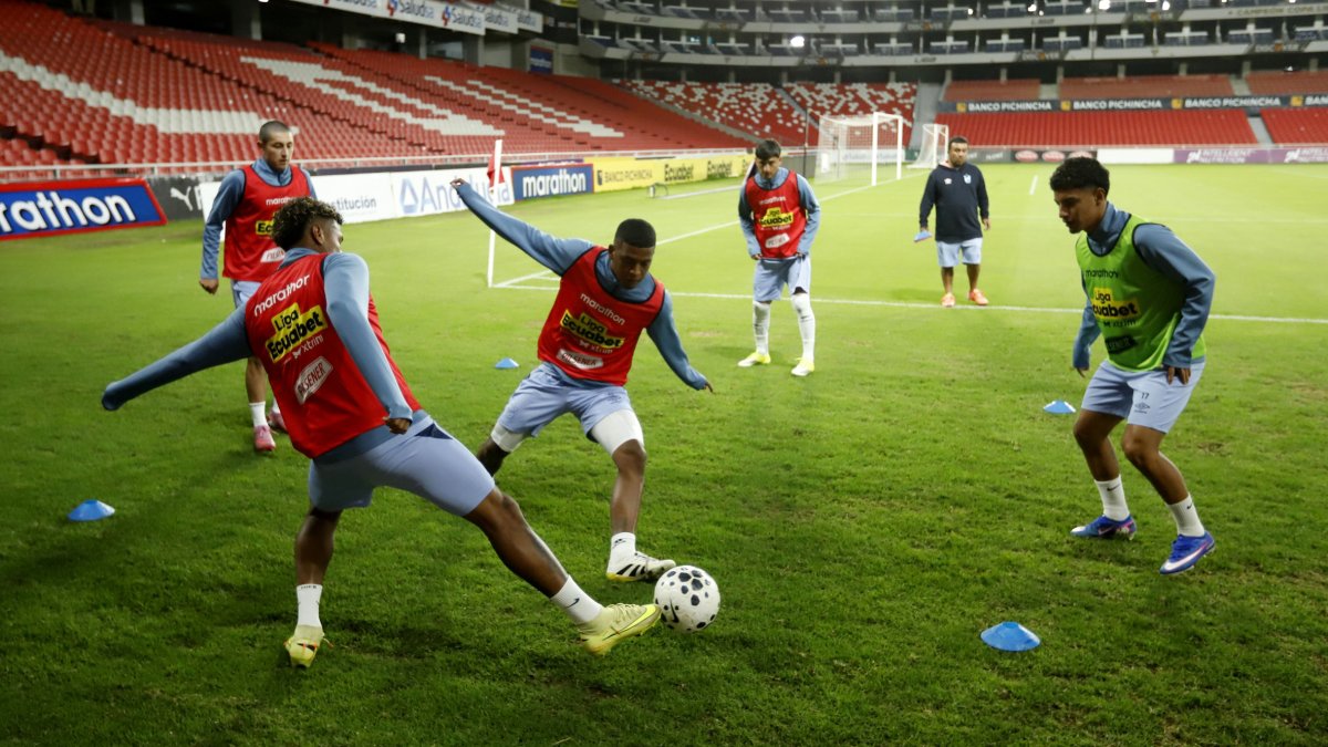 Universidad Católica busca sumar ante Deportivo Cuenca.