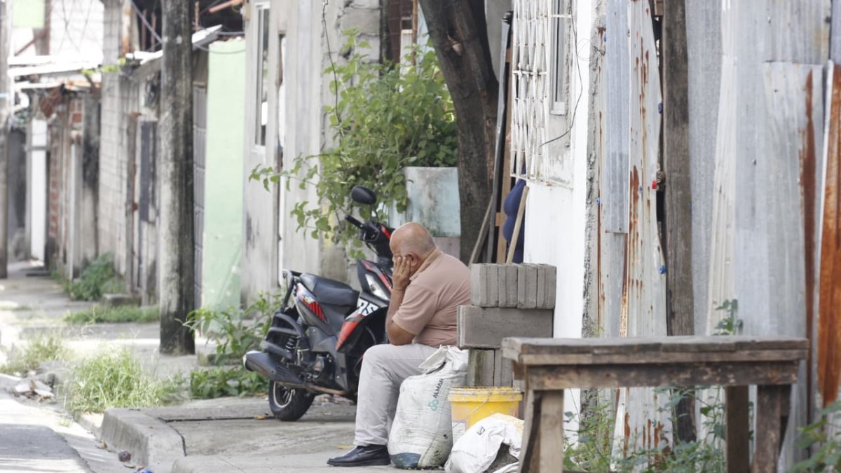 Una menor de 8 años fue víctima colateral en una balacera suscitada en la Coop. Assad Bucaram de la parroquia Pascuales norte de Guayaquil.