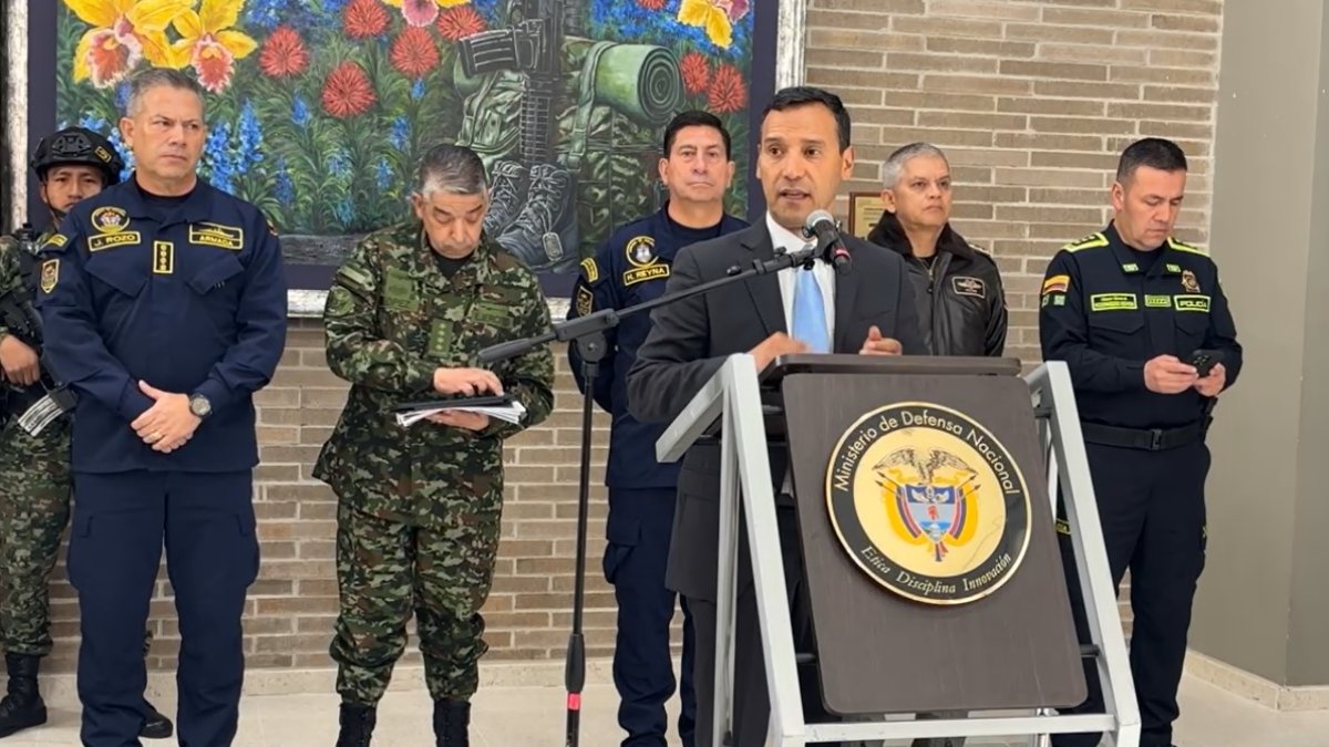 Pedro Sánchez, ministro de defensa de Colombia.