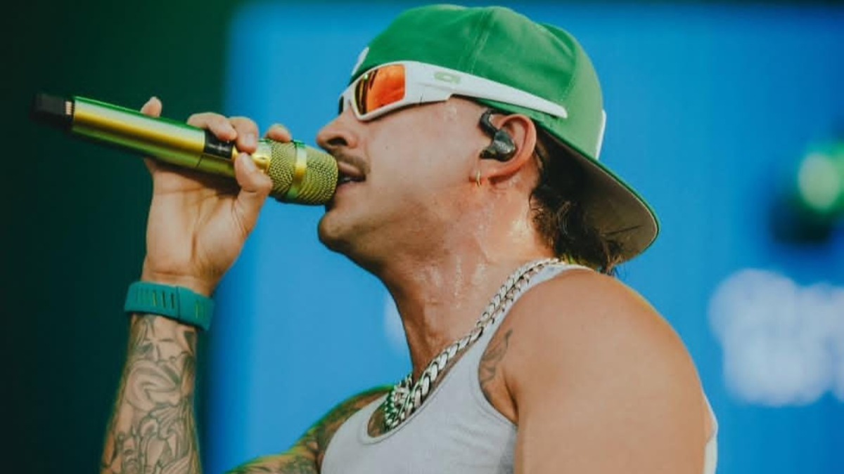 Feid acaba de lanzar 'Feid vs Ferxxo'.