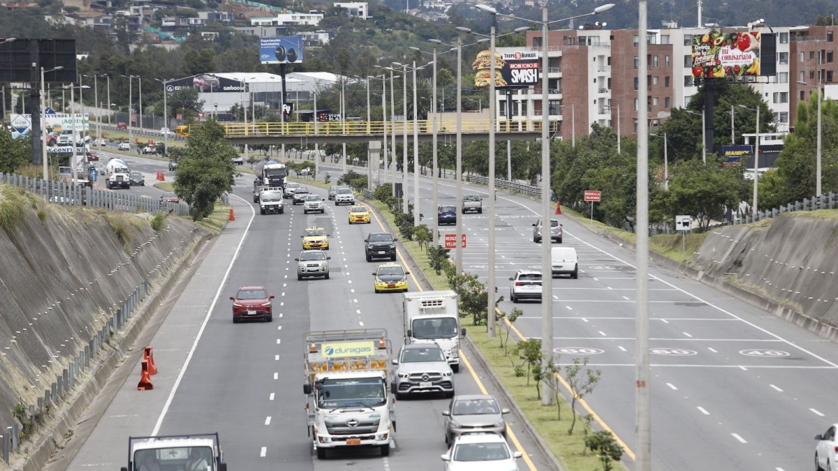 Desde el 1 de abril de 2026 se amplía la restricción para vehículos pesados en la Ruta Viva y en la Simón Bolívar.