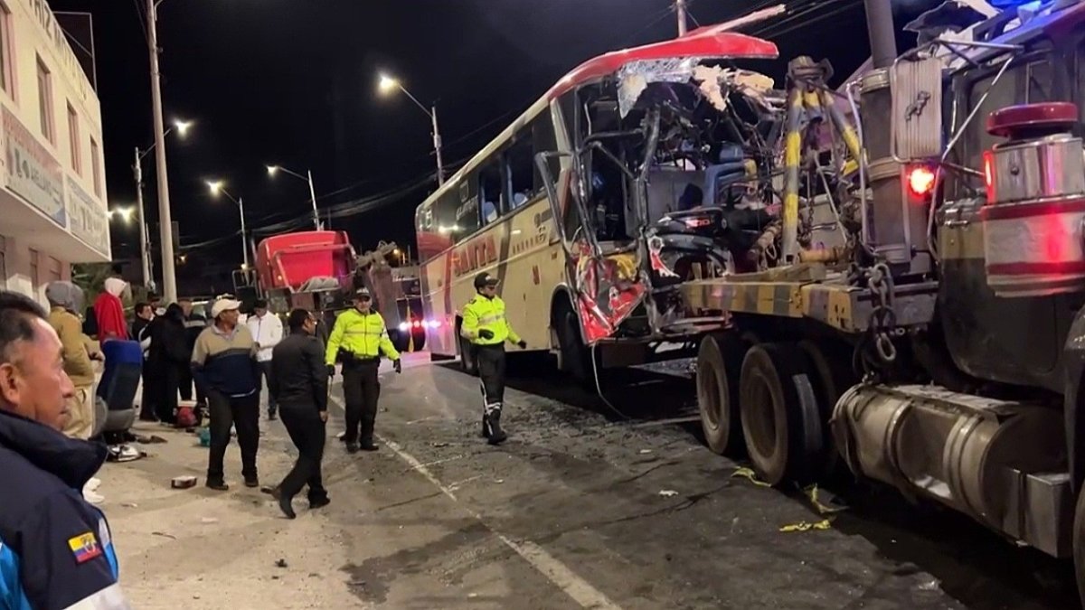 El siniestro se produjo a la medianoche del viernes 20 de marzo, en la Panamericana Sur, por el sector de la parroquia Licán.