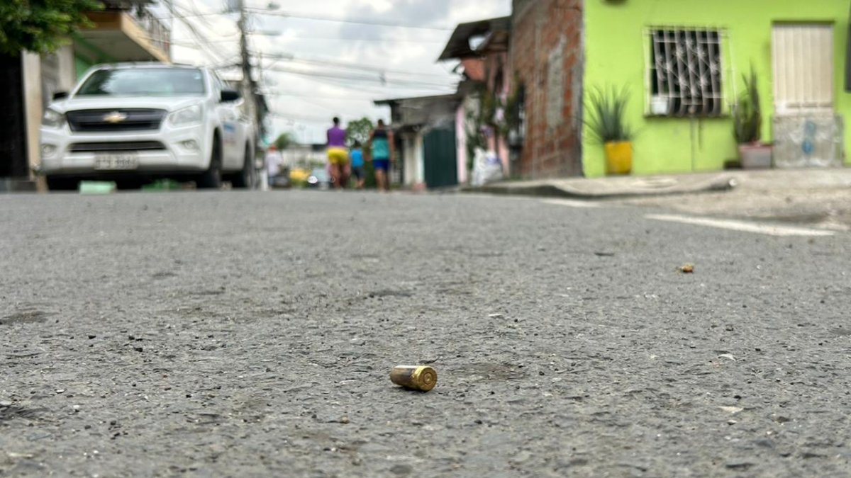 Escena del ataque armado en la cooperativa Jaime Roldós, al sur de Guayaquil.