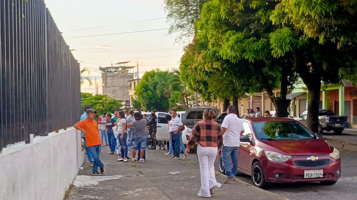 Familiares de uno de los fallecidos reclamó por el procedimiento.