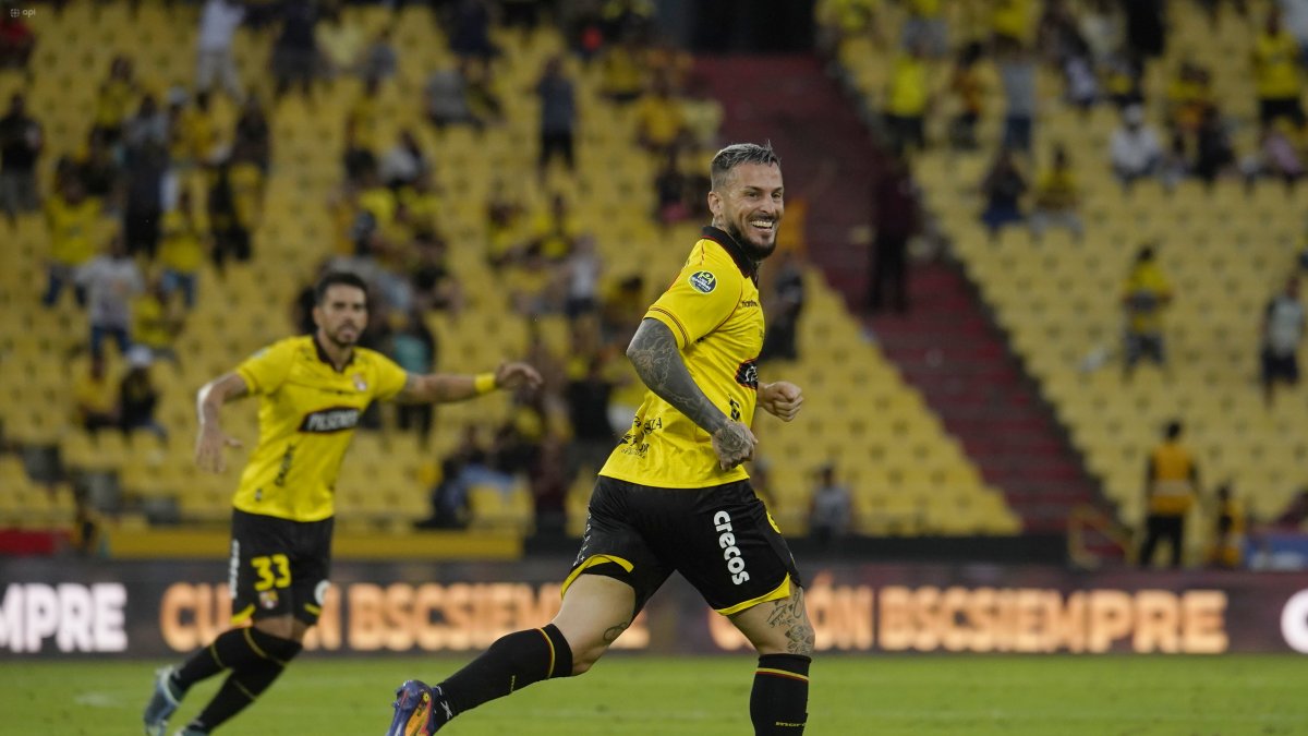 Pipa Benedetto es el goleador de Barcelona SC.