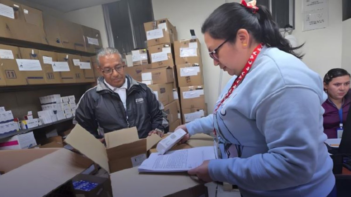 La institución asegura abastecimiento por 15 meses, pero evita precisar los fármacos distribuidos en hospitales clave como el Teodoro Maldonado Carbo.